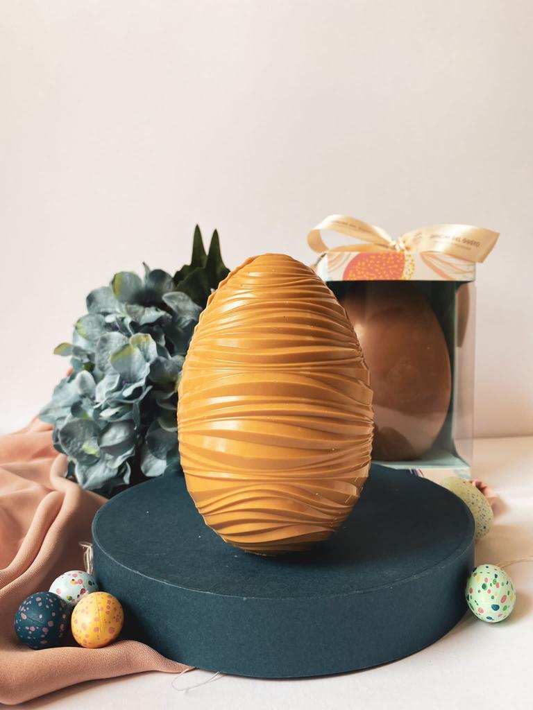 Uovo di Pasqua artigianale